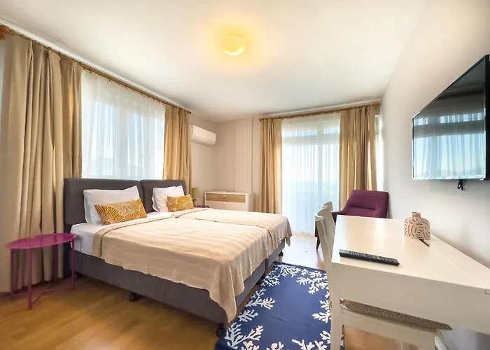 홈스테이 Cloud9 *